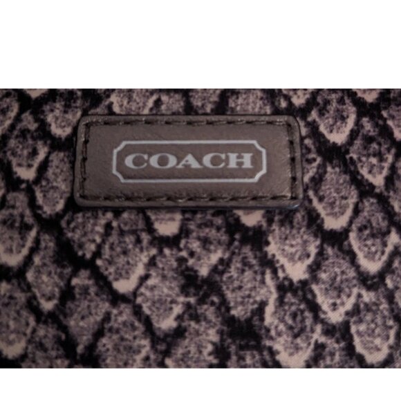 NEW Coach Taylor Snake Print Accordion Zip Around Wallet Wristlet - Picture 2 of 4